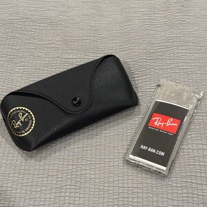 Ray-Ban Classic Black Case with Cleaning Cloth